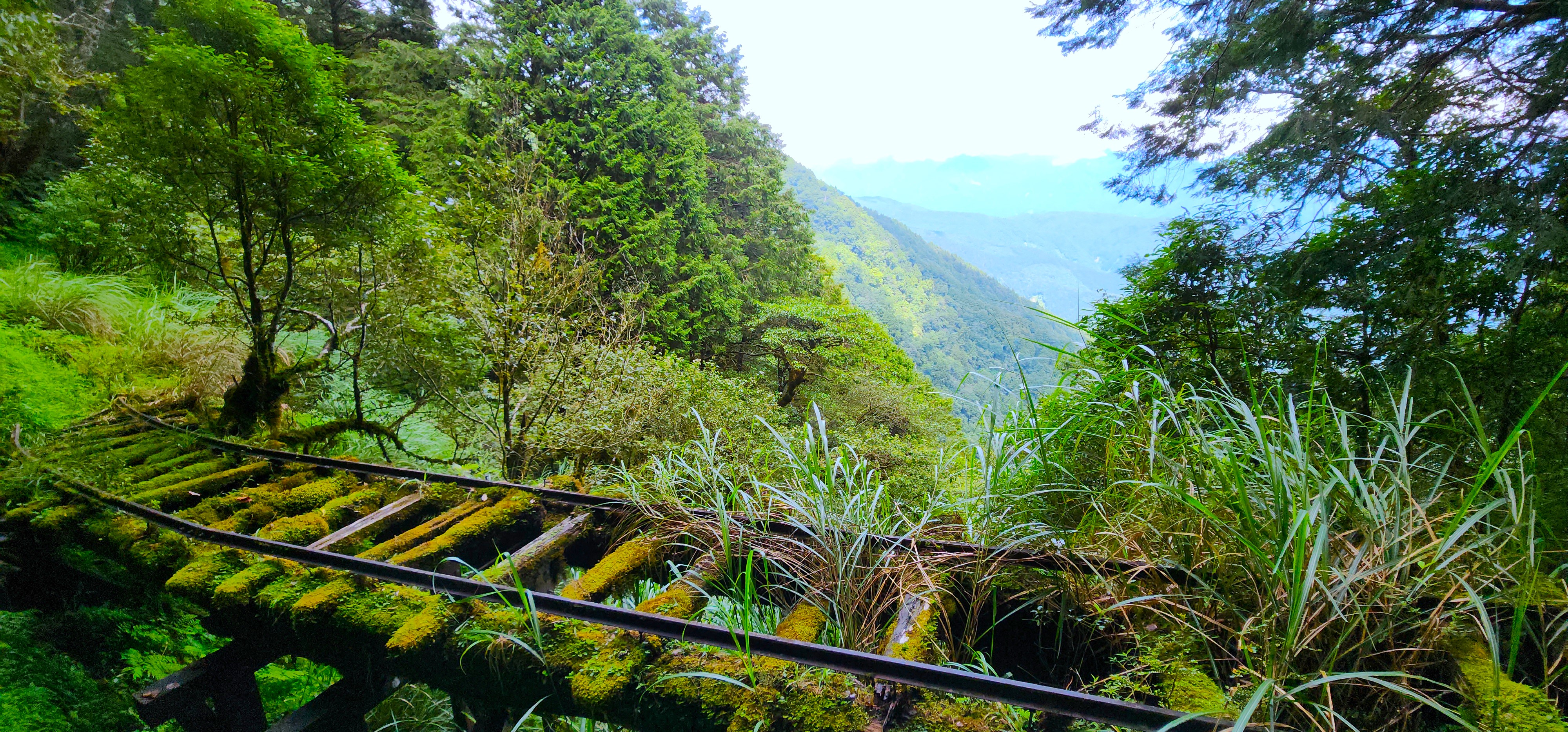 13:00國光客運台北車站出發